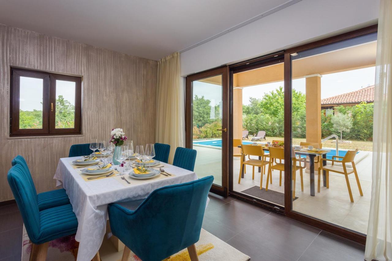 Villa Carneol Kaldanija Ngoại thất bức ảnh