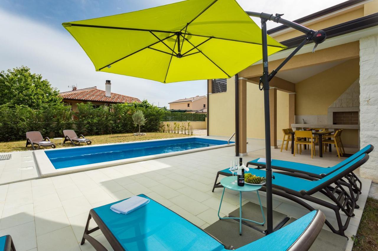 Villa Carneol Kaldanija Ngoại thất bức ảnh