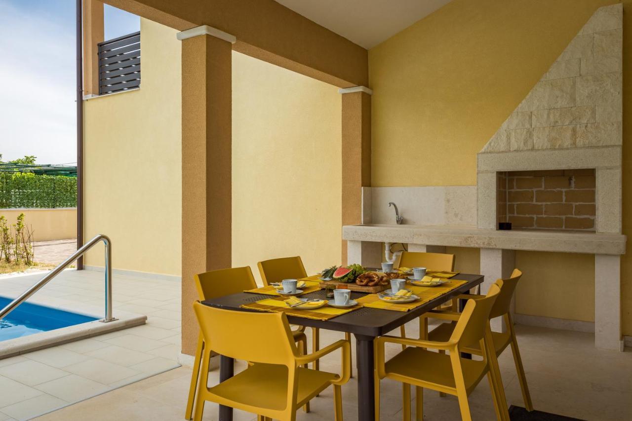 Villa Carneol Kaldanija Ngoại thất bức ảnh